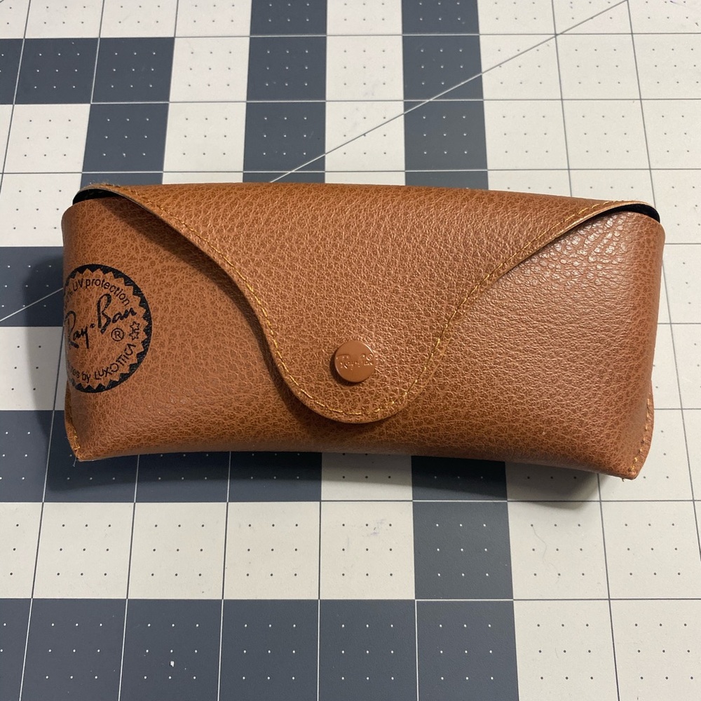 GENUINE RAYBAN WAYFARER SUNGLASS CASE BROWN